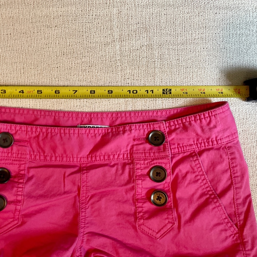 express pink button shorts - Picture 2 of 5